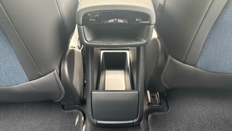 Volvo EX30 200kW SM Extended Range Plus 69kWh 5dr Auto Electric Estate
